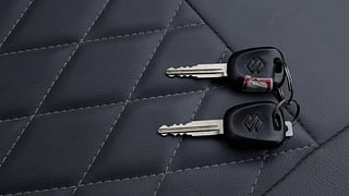 Used 2014 Maruti Suzuki Alto 800 [2012-2016] Lxi Petrol Manual extra CAR KEY VIEW
