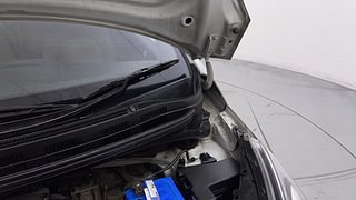 Used 2014 Hyundai Xcent [2014-2017] S (O) Petrol Petrol Manual engine ENGINE LEFT SIDE HINGE & APRON VIEW