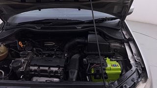 Used 2012 Volkswagen Polo [2010-2014] Comfortline 1.2L (P) Petrol Manual engine ENGINE LEFT SIDE HINGE & APRON VIEW