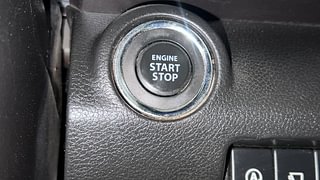 Used 2022 Maruti Suzuki XL6 Alpha AT Petrol Petrol Automatic top_features Keyless start