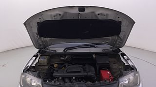 Used 2016 Renault Kwid [2015-2019] RXT Petrol Manual engine ENGINE & BONNET OPEN FRONT VIEW