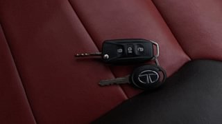 Used 2016 Tata Zest [2014-2019] XMS Petrol Petrol Manual extra CAR KEY VIEW