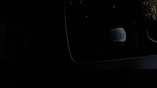 Used 2017 Mahindra KUV100 [2015-2017] K8 5 STR Petrol Manual interior GEAR  KNOB VIEW