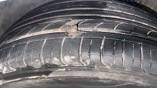 Used 2020 Volkswagen Polo [2017-2020] Highline Plus 1.5 (D) Diesel Manual tyres LEFT FRONT TYRE TREAD VIEW