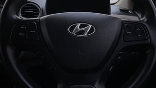 Used 2015 Hyundai Grand i10 Asta AT 1.2 Kappa VTVT Petrol Automatic top_features Steering mounted controls