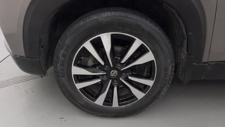Used 2020 Nissan Kicks [2018-2020] XV Diesel Diesel Manual tyres LEFT FRONT TYRE RIM VIEW