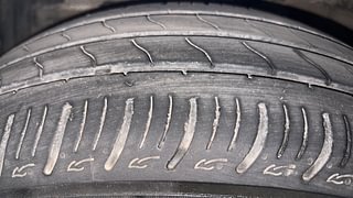 Used 2013 Maruti Suzuki Ertiga [2012-2015] VDi Diesel Manual tyres LEFT FRONT TYRE TREAD VIEW