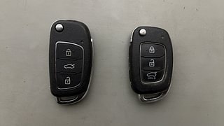 Used 2014 Hyundai Elite i20 [2014-2018] Sportz 1.2 Petrol Manual extra CAR KEY VIEW