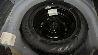 Used 2017 Volkswagen Ameo [2016-2020] Highline1.2L (P) Petrol Manual tyres SPARE TYRE VIEW
