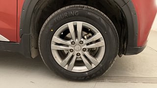 Used 2017 maruti-suzuki Vitara Brezza ZDI PLUS Dual Tone Diesel Manual tyres RIGHT FRONT TYRE RIM VIEW