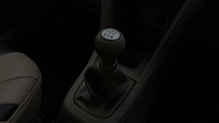 Used 2013 Maruti Suzuki Ertiga [2012-2015] VDi Diesel Manual interior GEAR  KNOB VIEW