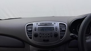 Used 2013 Hyundai i10 Sportz 1.2 Kappa2 Petrol Manual top_features Integrated (in-dash) music system