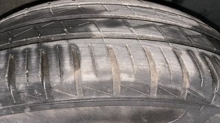 Used 2022 Renault Kwid CLIMBER 1.0 Opt Petrol Manual tyres RIGHT FRONT TYRE TREAD VIEW