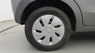 Used 2017 Maruti Suzuki Celerio ZXI AMT Petrol Automatic tyres RIGHT REAR TYRE RIM VIEW