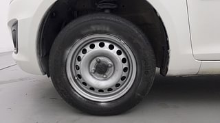 Used 2015 Maruti Suzuki Swift [2014-2017] LXI (O) Petrol Manual tyres LEFT FRONT TYRE RIM VIEW
