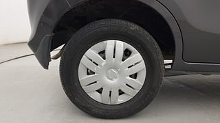 Used 2014 Maruti Suzuki Alto 800 [2012-2016] Vxi Petrol Manual tyres RIGHT REAR TYRE RIM VIEW
