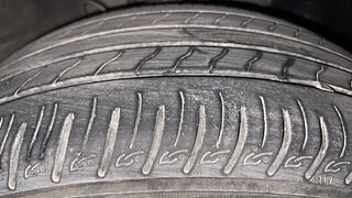Used 2021 Hyundai Venue [2019-2022] SX 1.0 (O) Turbo iMT Petrol Manual tyres RIGHT FRONT TYRE TREAD VIEW