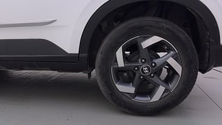 Used 2021 Hyundai Venue [2019-2022] SX 1.0 (O) Turbo iMT Petrol Manual tyres LEFT REAR TYRE RIM VIEW