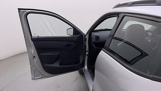 Used 2016 Renault Kwid [2015-2019] RXT Petrol Manual interior LEFT FRONT DOOR OPEN VIEW