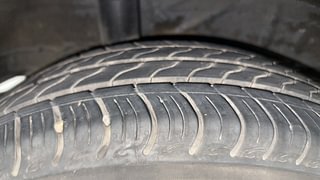 Used 2022 Honda Amaze 1.2 VX CVT i-VTEC Petrol Automatic tyres RIGHT REAR TYRE TREAD VIEW