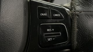Used 2017 maruti-suzuki Vitara Brezza ZDI PLUS Dual Tone Diesel Manual top_features Cruise control
