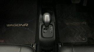 Used 2017 Maruti Suzuki Wagon R 1.0 [2015-2019] VXI AMT Petrol Automatic interior GEAR  KNOB VIEW
