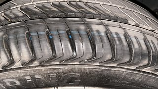 Used 2017 Mahindra KUV100 [2015-2017] K8 5 STR Petrol Manual tyres RIGHT FRONT TYRE TREAD VIEW
