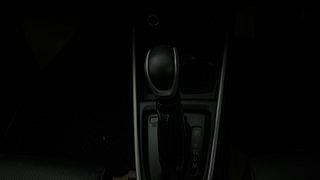 Used 2022 Maruti Suzuki XL6 Alpha AT Petrol Petrol Automatic interior GEAR  KNOB VIEW