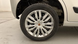 Used 2017 Maruti Suzuki Wagon R 1.0 [2015-2019] VXI AMT Petrol Automatic tyres RIGHT REAR TYRE RIM VIEW