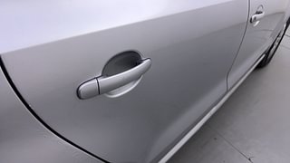 Used 2012 Volkswagen Polo [2010-2014] Comfortline 1.2L (P) Petrol Manual dents MINOR SCRATCH