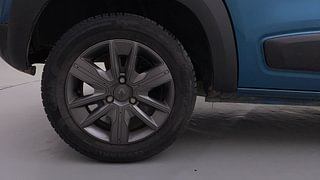 Used 2022 Renault Kwid CLIMBER 1.0 Opt Petrol Manual tyres RIGHT REAR TYRE RIM VIEW