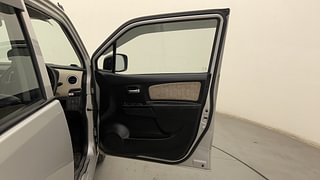 Used 2017 Maruti Suzuki Wagon R 1.0 [2015-2019] VXI AMT Petrol Automatic interior RIGHT FRONT DOOR OPEN VIEW
