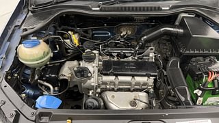 Used 2017 Volkswagen Ameo [2016-2020] Highline1.2L (P) Petrol Manual engine ENGINE RIGHT SIDE VIEW