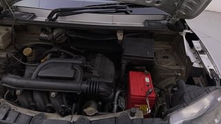 Used 2016 Renault Kwid [2015-2019] RXT Petrol Manual engine ENGINE LEFT SIDE HINGE & APRON VIEW