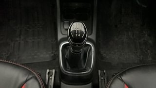 Used 2019 Renault Kwid [2017-2019] RXT 1.0 SCE Special (O) Petrol Manual interior GEAR  KNOB VIEW