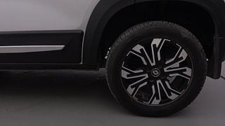 Used 2021 Renault Kiger RXZ Turbo CVT Petrol Automatic tyres LEFT REAR TYRE RIM VIEW