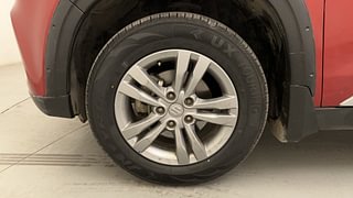 Used 2017 maruti-suzuki Vitara Brezza ZDI PLUS Dual Tone Diesel Manual tyres LEFT FRONT TYRE RIM VIEW