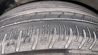 Used 2021 Hyundai Venue [2019-2022] SX 1.0 (O) Turbo iMT Petrol Manual tyres LEFT FRONT TYRE TREAD VIEW