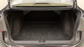 Used 2015 Honda City [2014-2017] VX CVT Petrol Automatic interior DICKY INSIDE VIEW