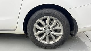 Used 2020 Kia Carnival Limousine Diesel Automatic tyres LEFT REAR TYRE RIM VIEW