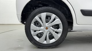 Used 2013 Maruti Suzuki Wagon R 1.0 [2010-2019] VXi Petrol Manual tyres RIGHT REAR TYRE RIM VIEW