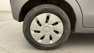 Used 2014 Maruti Suzuki Celerio VXI AMT Petrol Automatic tyres RIGHT REAR TYRE RIM VIEW