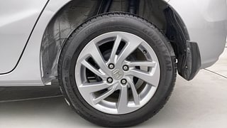 Used 2022 honda Jazz VX CVT Petrol Automatic tyres LEFT REAR TYRE RIM VIEW