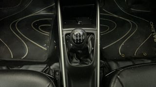 Used 2018 Maruti Suzuki Baleno [2015-2019] Alpha Diesel Diesel Manual interior GEAR  KNOB VIEW