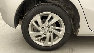 Used 2015 honda Jazz V Petrol Manual tyres RIGHT REAR TYRE RIM VIEW