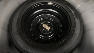 Used 2017 Hyundai Elite i20 [2014-2018] Asta 1.2 Petrol Manual tyres SPARE TYRE VIEW