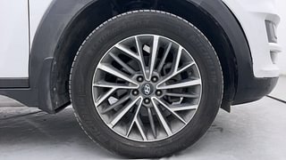 Used 2021 Hyundai Tucson GLS 4WD AT Diesel Diesel Automatic tyres RIGHT FRONT TYRE RIM VIEW