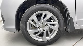 Used 2022 honda Jazz VX CVT Petrol Automatic tyres LEFT FRONT TYRE RIM VIEW