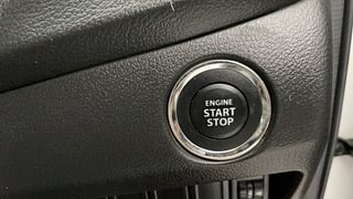 Used 2020 Maruti Suzuki Baleno [2019-2022] Zeta Petrol Petrol Manual top_features Keyless start