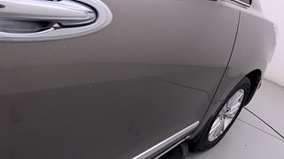 Used 2018 Toyota Innova Crysta [2016-2020] 2.4 Z 7STR Diesel Manual dents MINOR SCRATCH